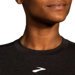 BROOKS Men's High Point Short Sleeve Shirt - Black -Keen Wear Shop 221638 001 D1 High Point Short Sleeve 9ffe05c4 516e 43be a134 715c5a725bb2