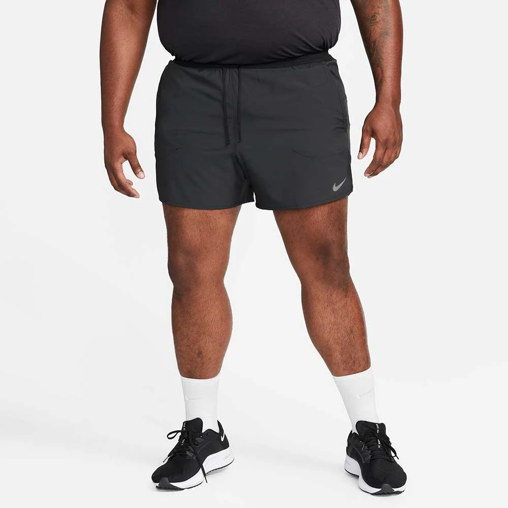 Men's Nike Dri-FIT Stride 5in Short - Black 2 Men's Nike Dri-FIT Stride 5in Short - Black - Image 2
