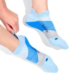 Feetures Unisex Elite Light Cushion No Show Tab Socks - Big Sky Blue 5 Feetures Unisex Elite Light Cushion No Show Tab Socks - Big Sky Blue -Keen Wear Shop E5012635 3 1024x1024 9739a292 4c51 4f18 a63e eb95405747cd