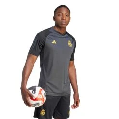 ADIDAS Men's REAL Tiro Train Jersey - Carbon -Keen Wear Shop Real Madrid Tiro 23 Training Jersey Grey IB0040 25 model