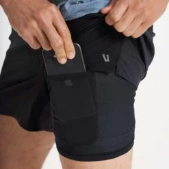 Vuori Men's Course Run Short - Black -Keen Wear Shop V376BLK 1703a 1200x crop center jpg