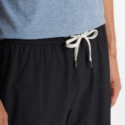 Vuori Men's Course Run Short - Black -Keen Wear Shop V376BLK 1713 1200x crop center jpg