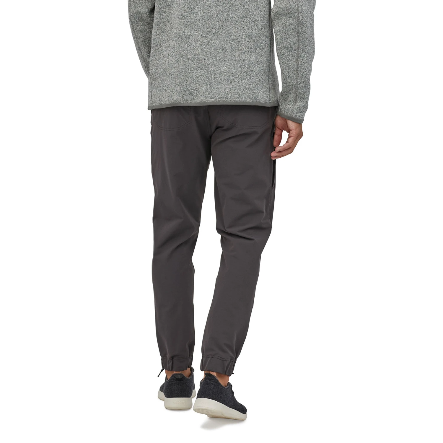 Patagonia Men's Skyline Traveler Pant - Ink Black 3 Patagonia Men's Skyline Traveler Pant - Ink Black - Image 3