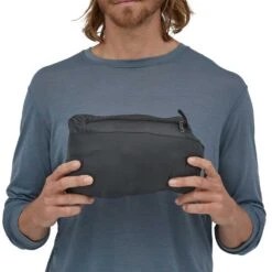 Patagonia Men's Down Sweater Vest 2022 - Black -Keen Wear Shop webimage 7DE57F5C 95D9 44D5 BBE9C39E5FBD6414